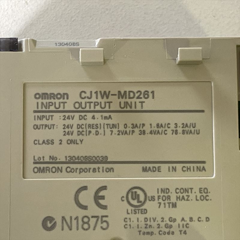 CJ1W-MD261,DC入力/トランジスタ出力ユニット,オムロン(OMRON) - 3923