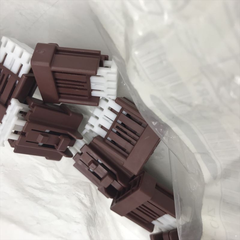 6098-6946,コネクタ/ハウジング,茶,住友電工/住友電装,109個 - 1