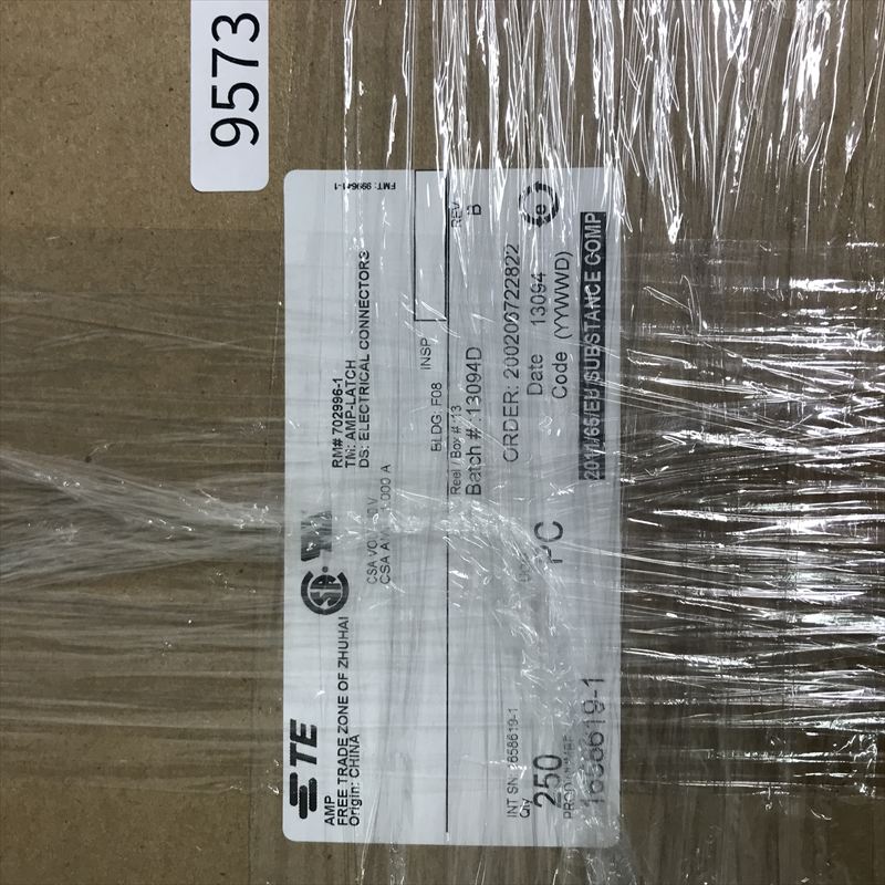 1658619-1,コネクタ/ハウジング,黒,タイコエレクトロニクス(AMP),1000個 - 2