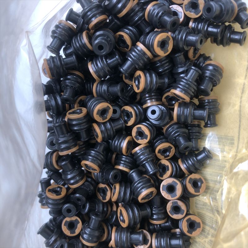 7157-7812,ワイヤーシール/防水ゴム栓,黒,矢崎(YAZAKI),341個 - 1