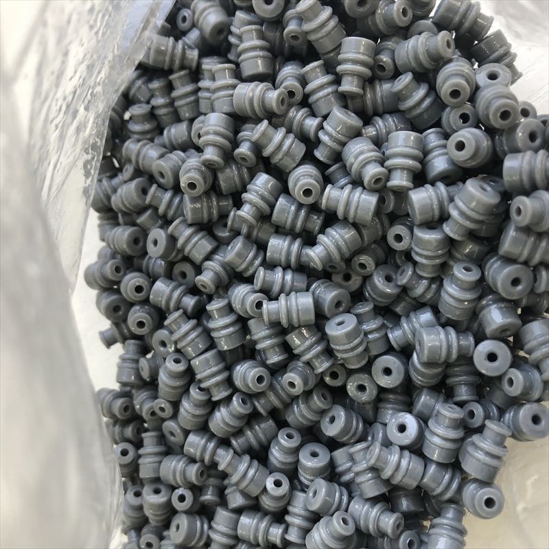 7158-3007-10,ワイヤーシール/防水ゴム栓,灰,矢崎(YAZAKI),654個 - 1