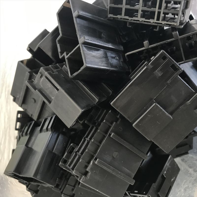 7122-6083-30,コネクタ/ハウジング,黒,矢崎(YAZAKI),100個 - 1