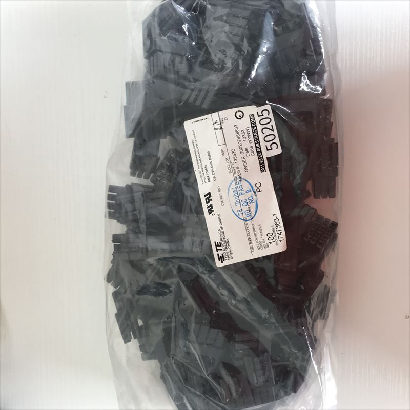 1747363-1,コネクタ/ハウジング,黒,タイコエレクトロニクス(AMP),100個 - 1