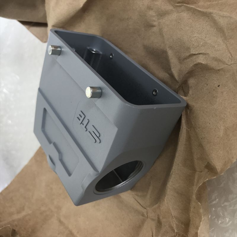 1106452-4,フードコネクタ,タイコエレクトロニクス(AMP),2個 - 1