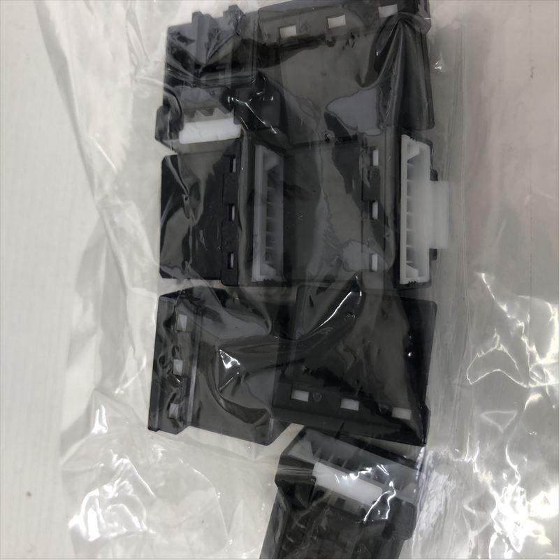 175966-2,コネクタ/ハウジング,黒,タイコエレクトロニクス(AMP),7個 - 1