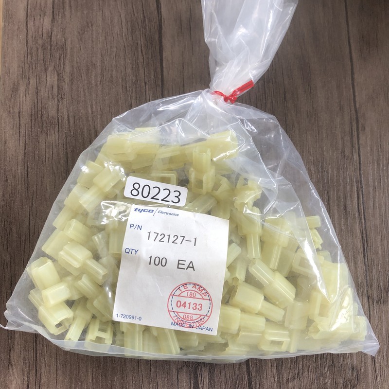 172127-1,コネクタ/ハウジング,タイコエレクトロニクス(AMP),100個 - 1