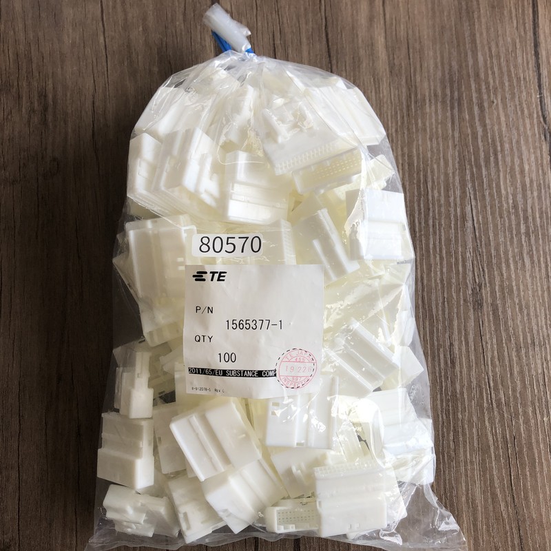 1565377-1,コネクタ/ハウジング,タイコエレクトロニクス(AMP),100個 - 1