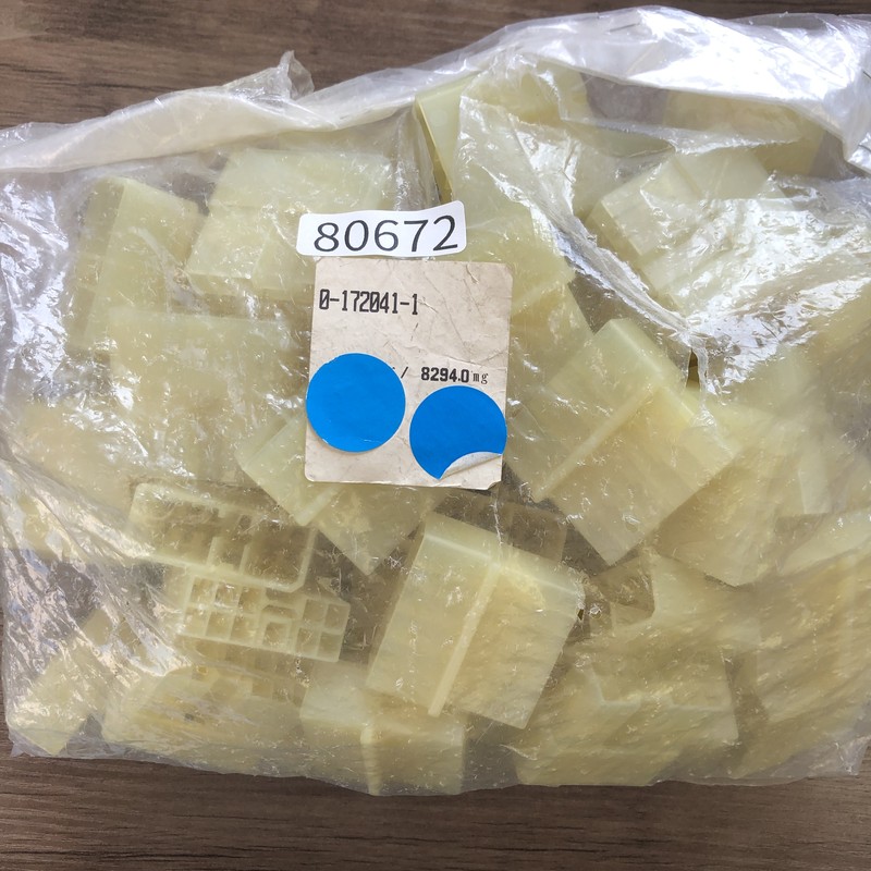 0-172041-1,コネクタ/ハウジング,タイコエレクトロニクス(AMP),55個 - 1